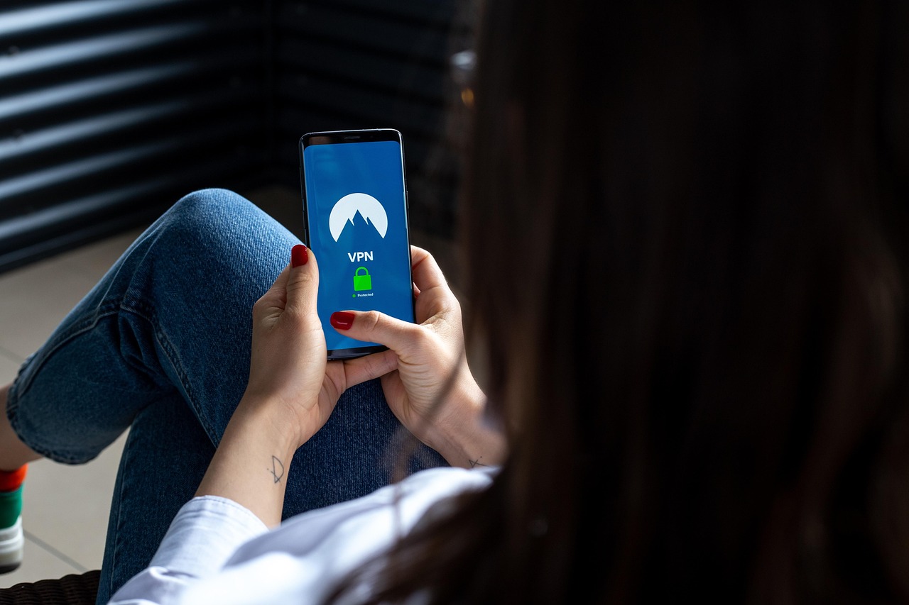 华翔联信实名账号：碧蓝档案国际怎么注册账号